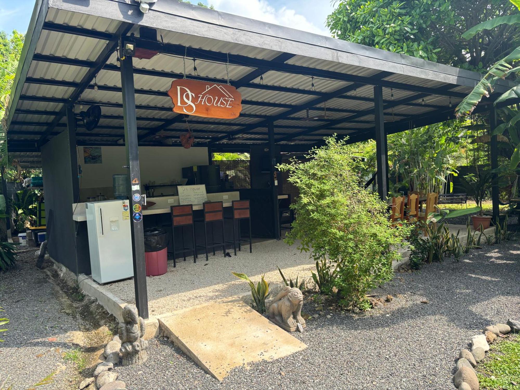 Ds House Campsite Cabuya (Puntarenas)
